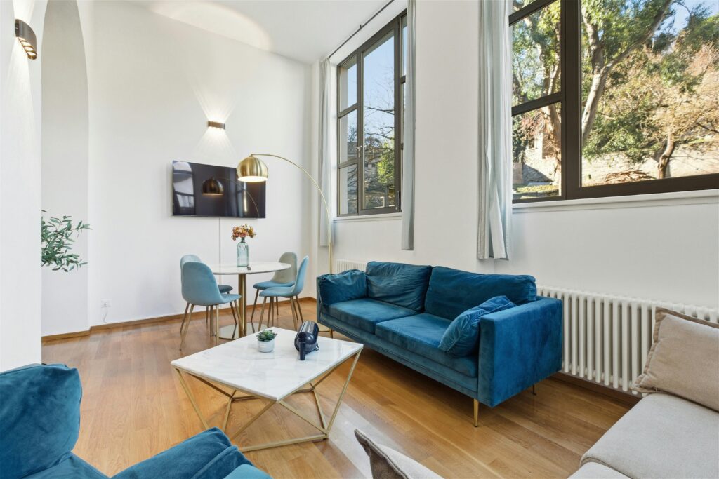 appartement rangé intérieur propre organisation espace logement