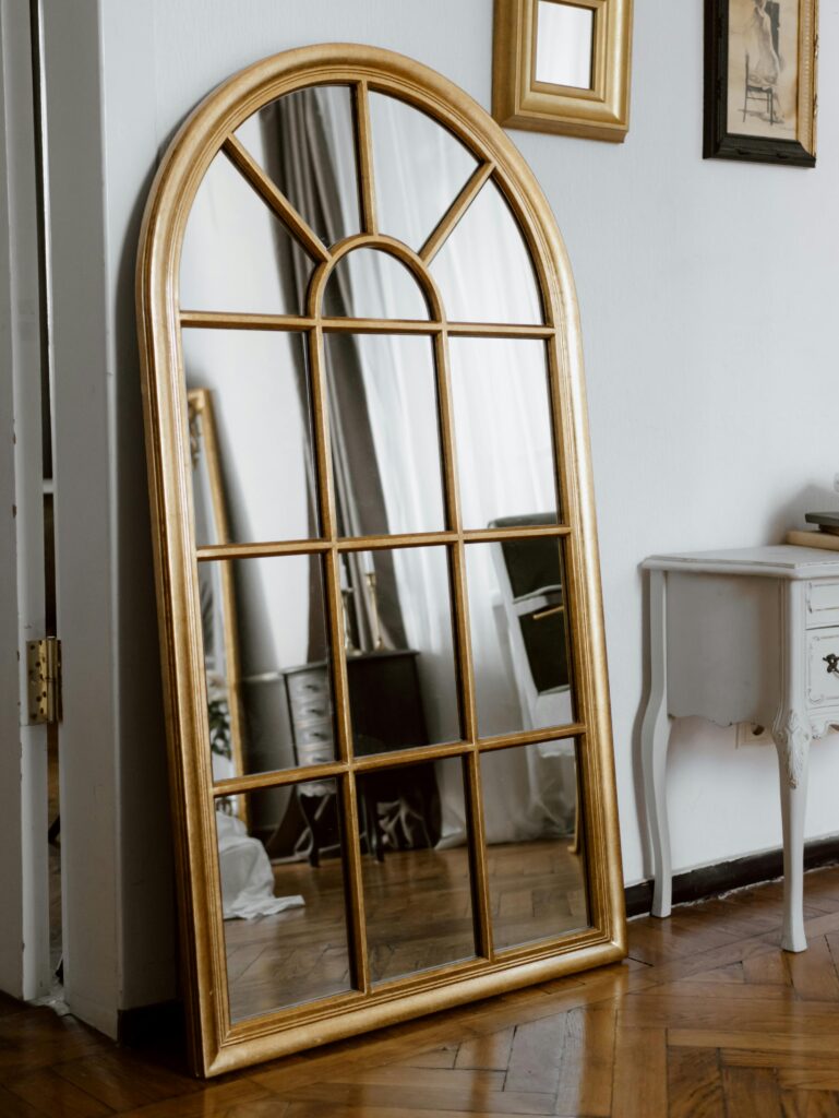 miroir dressing aménagement intérieur rangement pratique espace