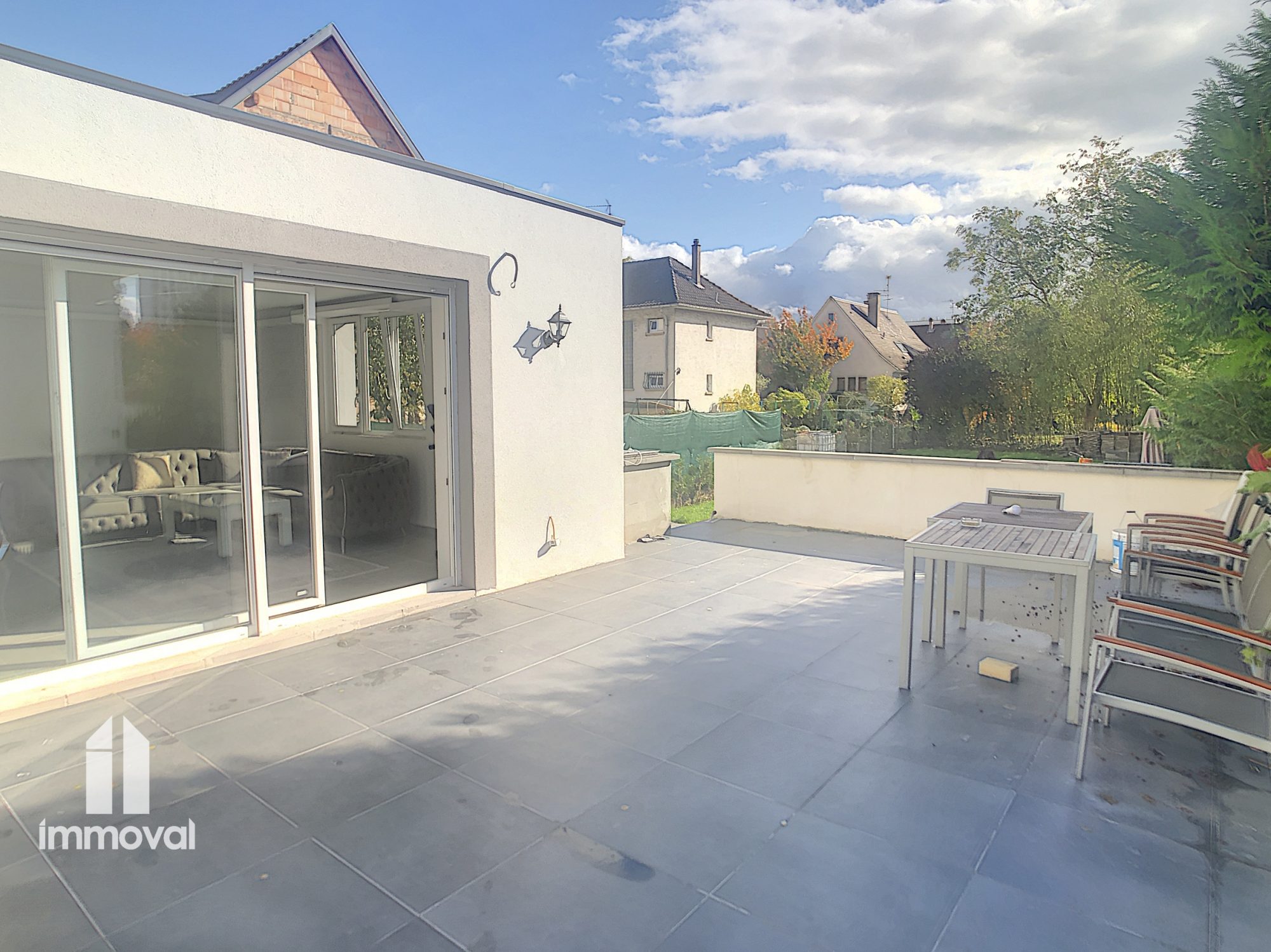 Strasbourg Neuhof - Maison 9 pièces sur 680m2 de terrain