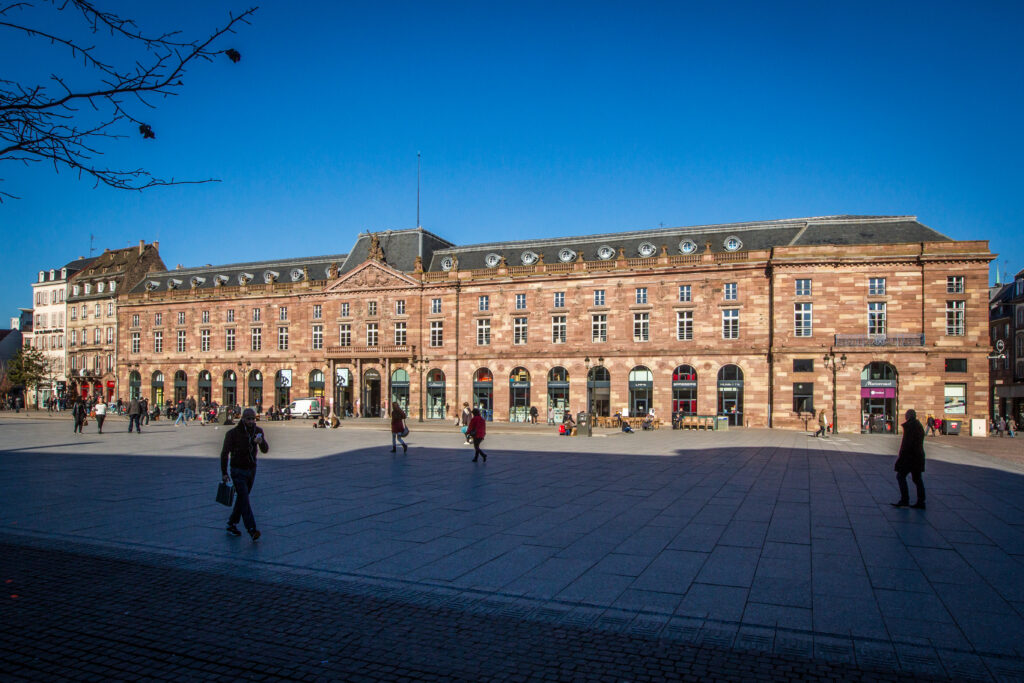 aubette Strasbourg place Kléber bâtiment historique architecture