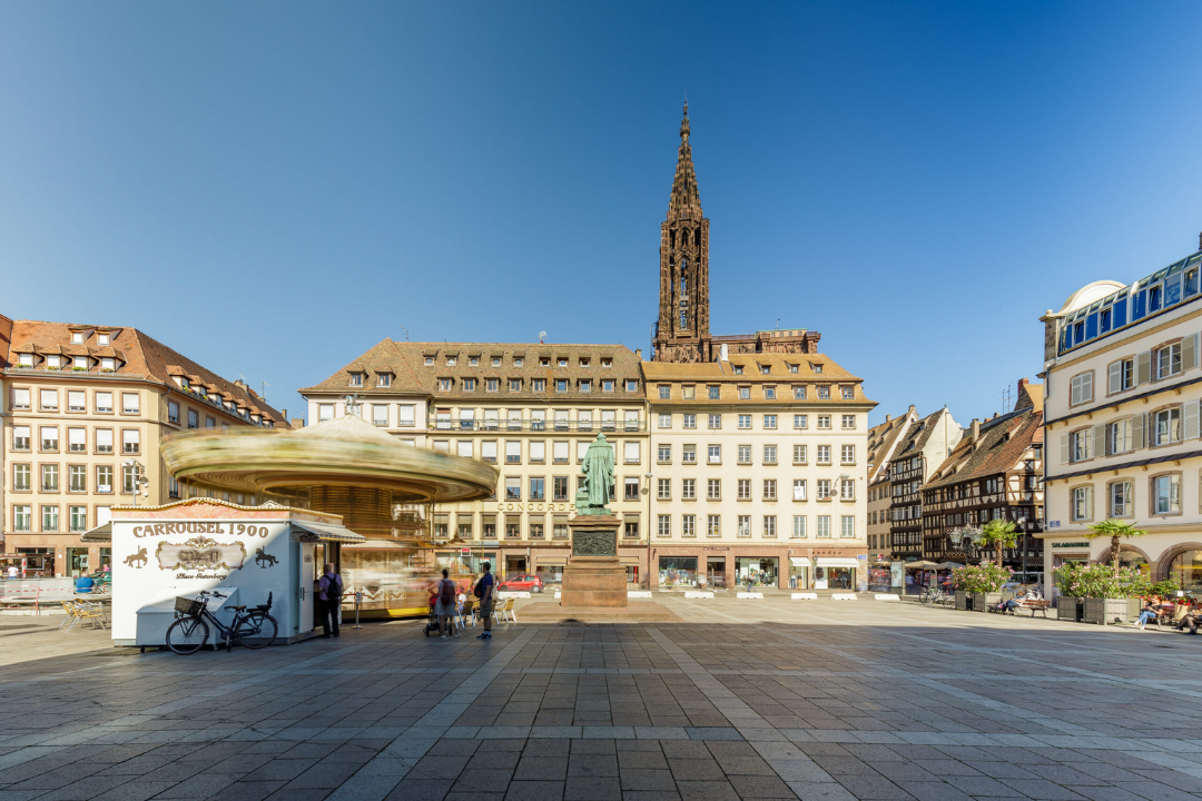 cathédrale Strasbourg place Gutenberg centre historique vue ville