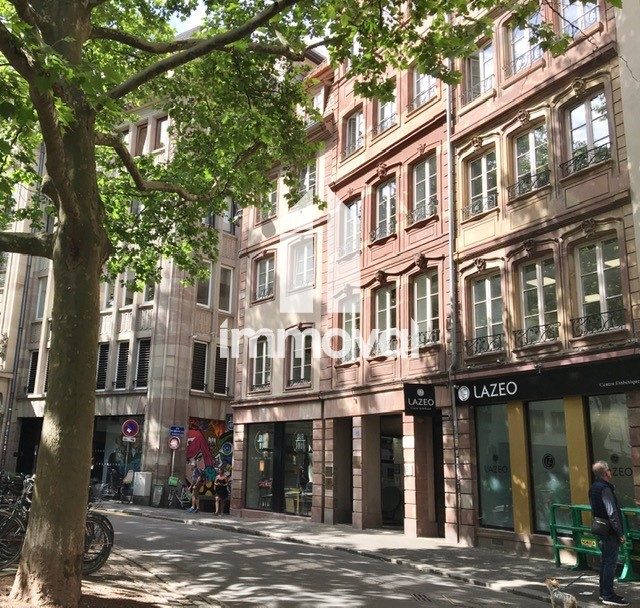 Bureaux 60m² Place du Temple Neuf