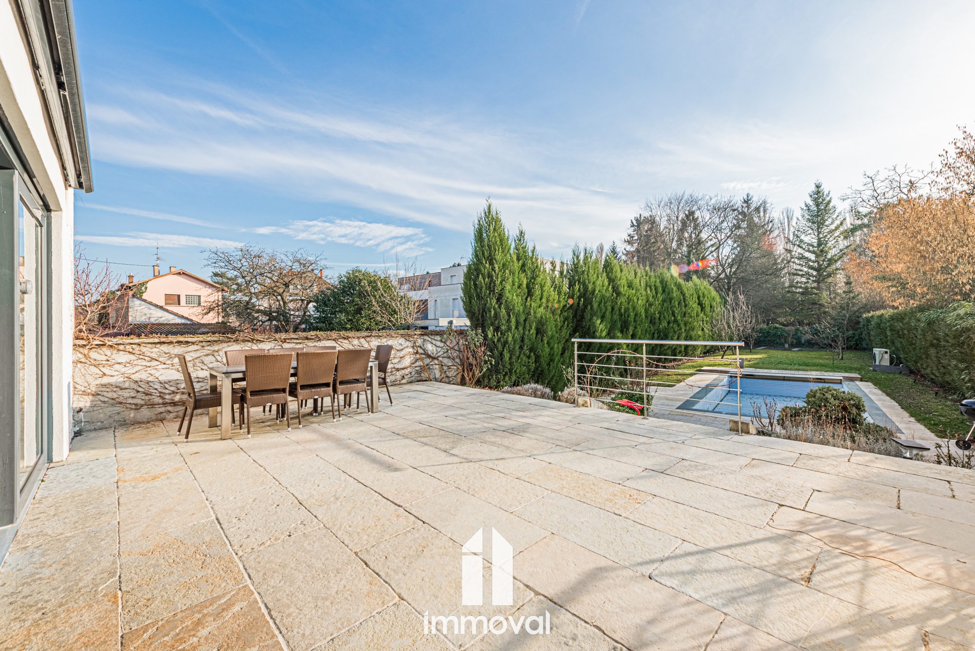 ROBERTSAU, maison de 221 m² avec piscine et jardin