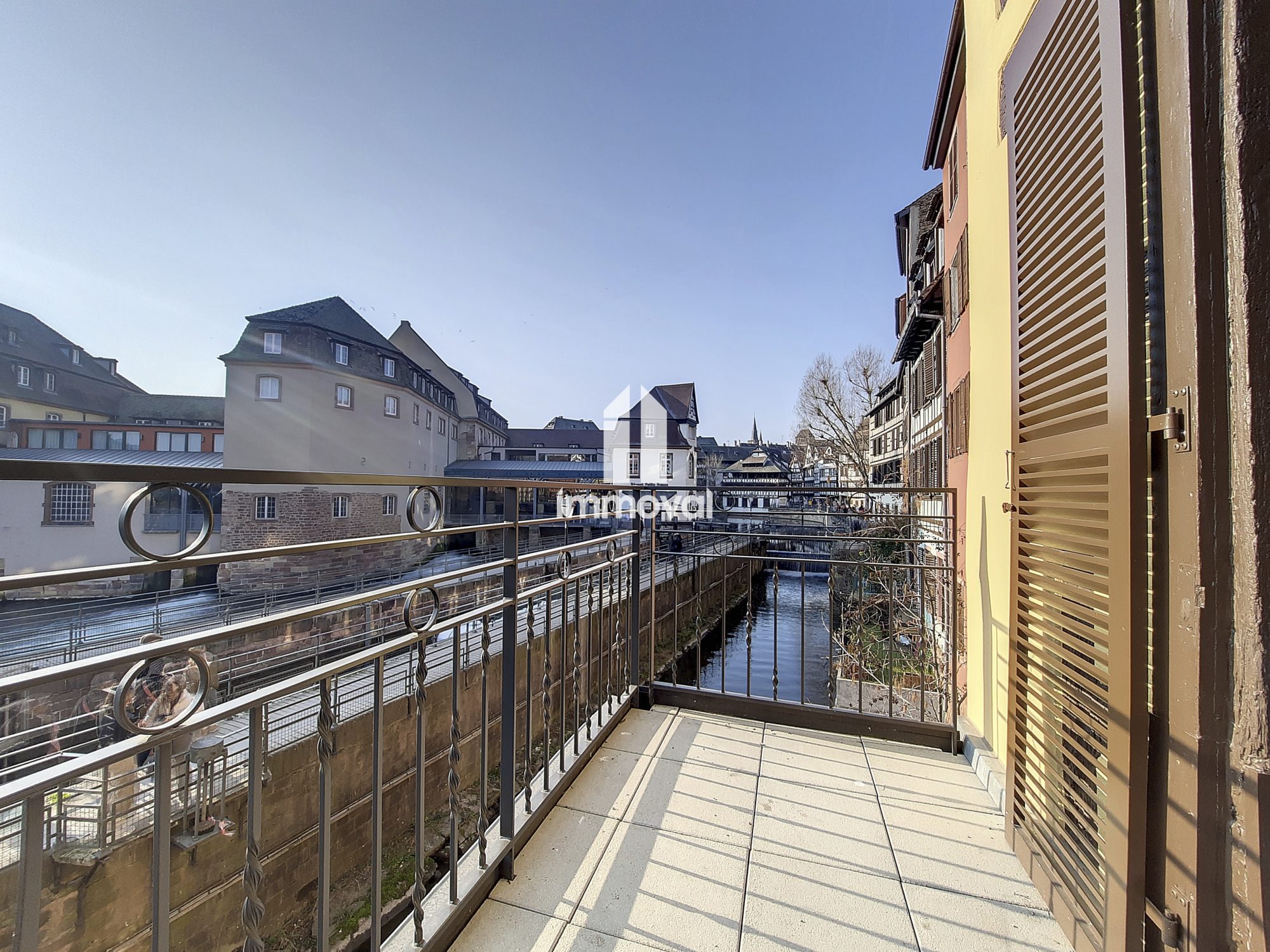PETITE-FRANCE - Studio neuf balcon vue sur l'Ill