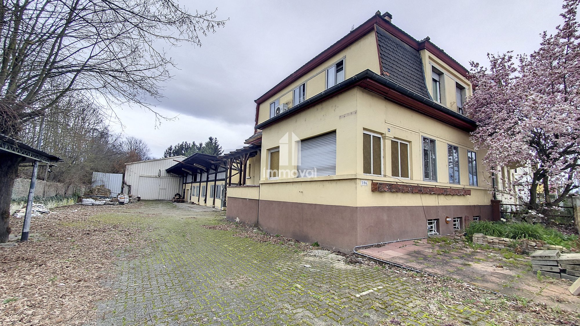 KOENIGSHOFFEN ENSEMBLE IMMOBILIER MAISON ET DEPENDANCES SUR TERR
