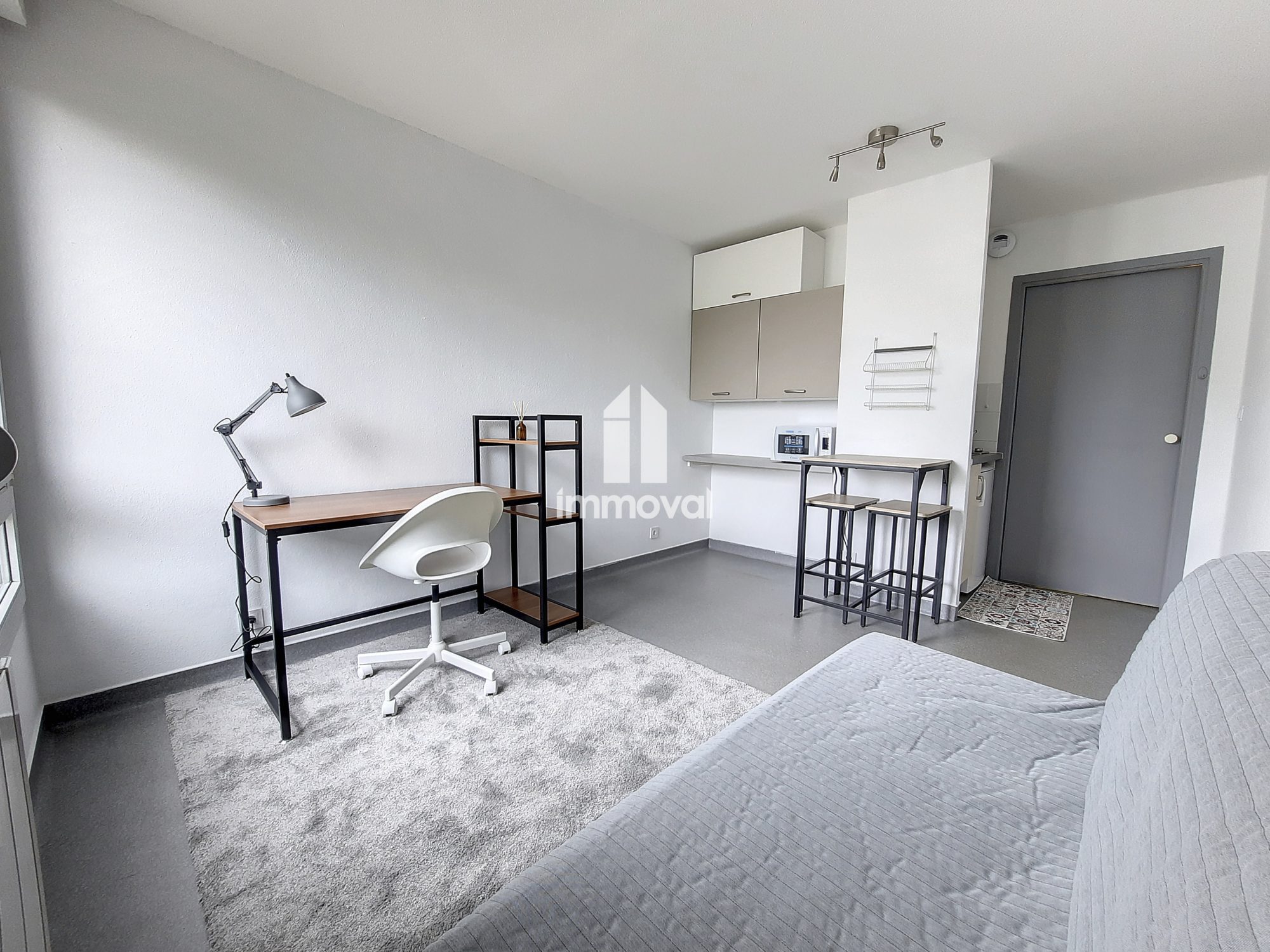 MEINAU - Studio meublé tout confort avec parking
