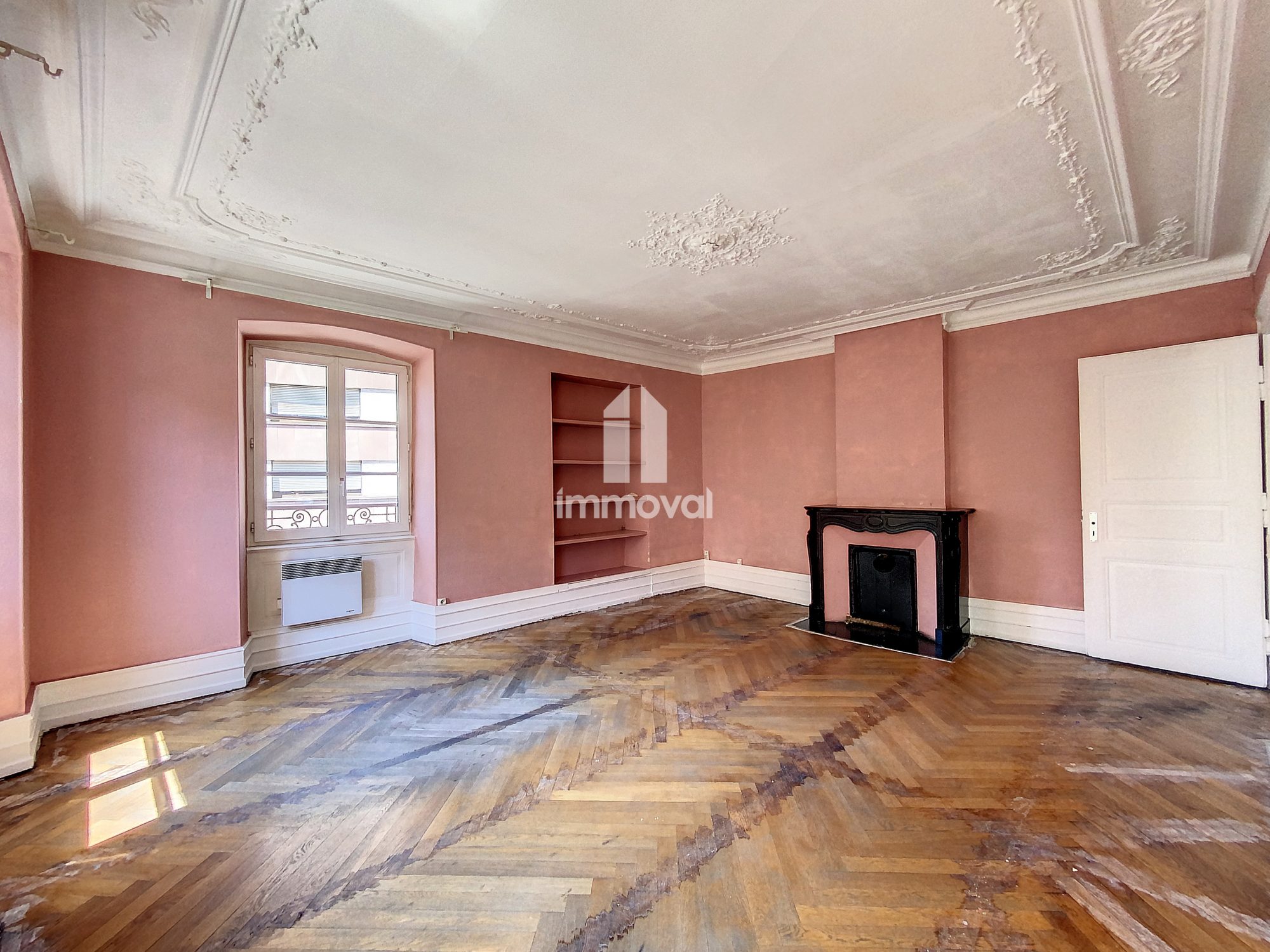 KRUTENAU Appartement 2/3P de 66m² à rénover