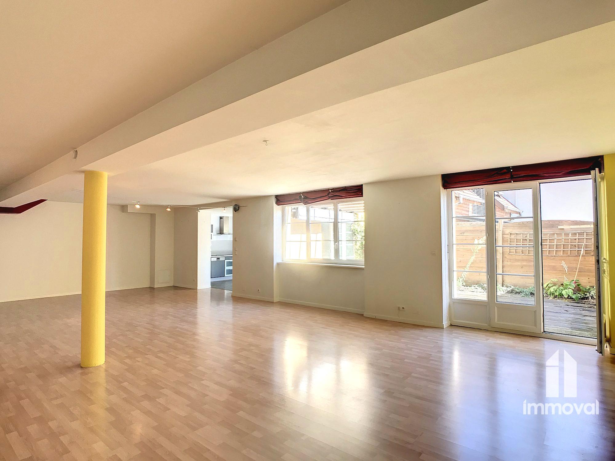 VASTE APPARTEMENT 172m², Séjour 88 m² et 4 Chambres