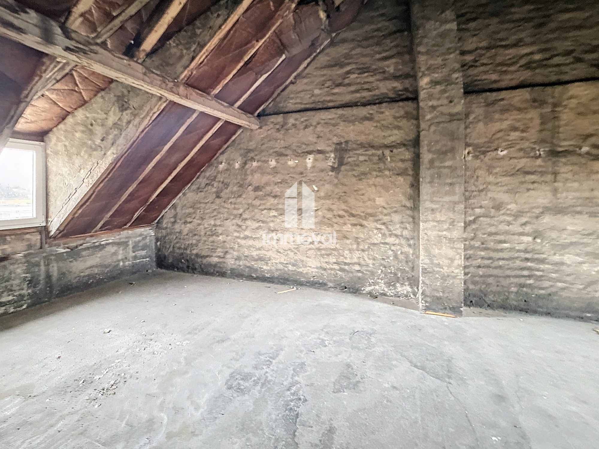 SCHILTIGHEIM - COMBLES - 76,7m²