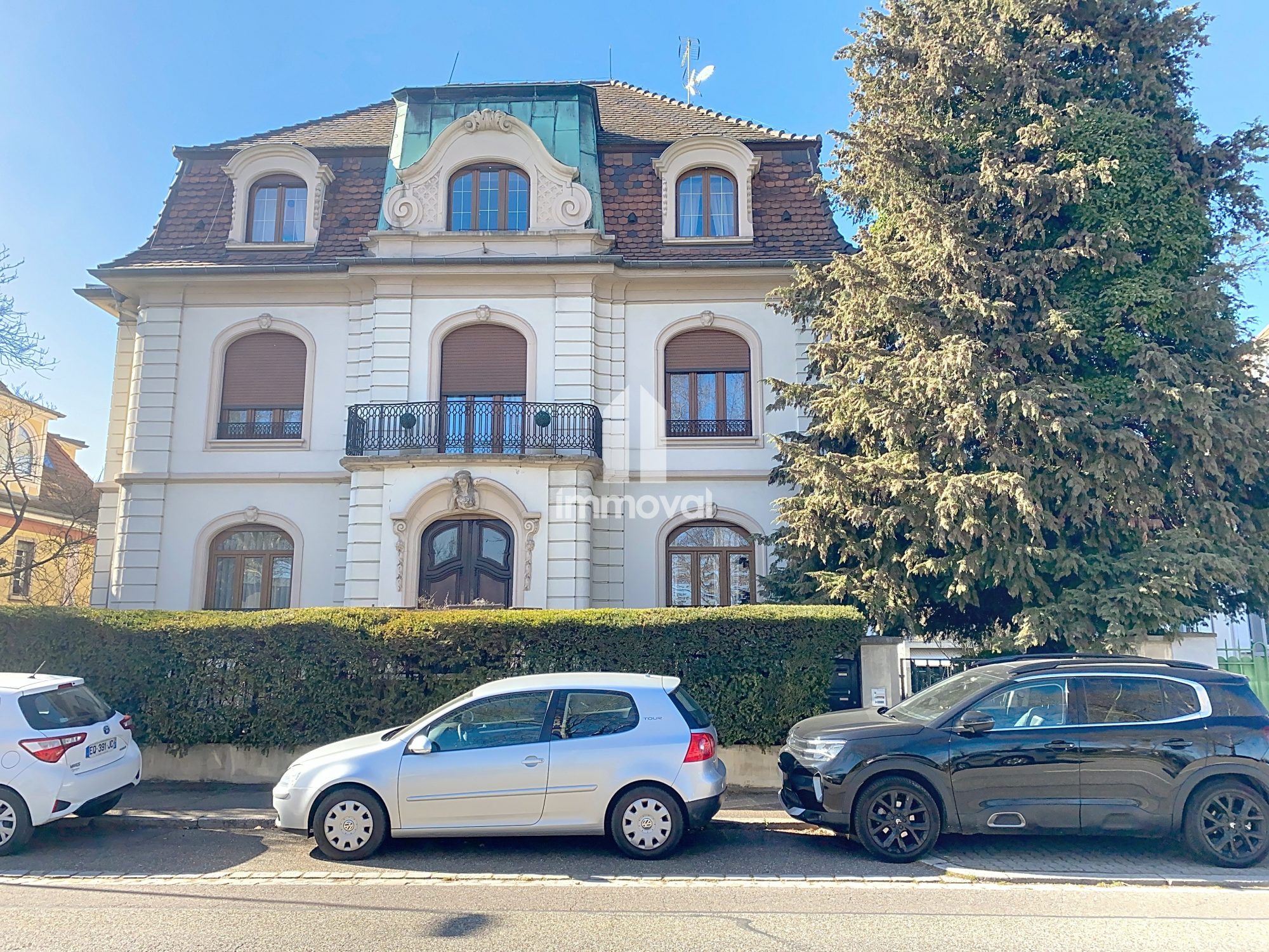 CONSEIL DES XV - T4/5 - 153M²