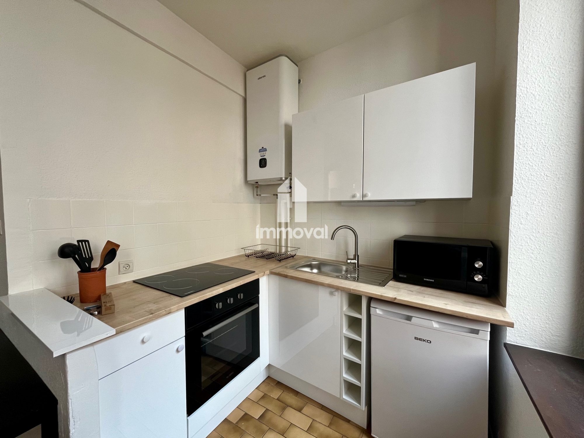 PETITE FRANCE - STUDIO MEUBLE - 21.19m²