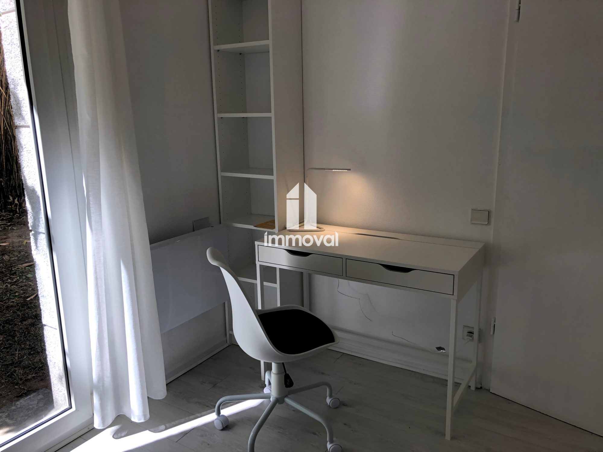 KRUTENAU  STUDIO MEUBLE  24.86m²