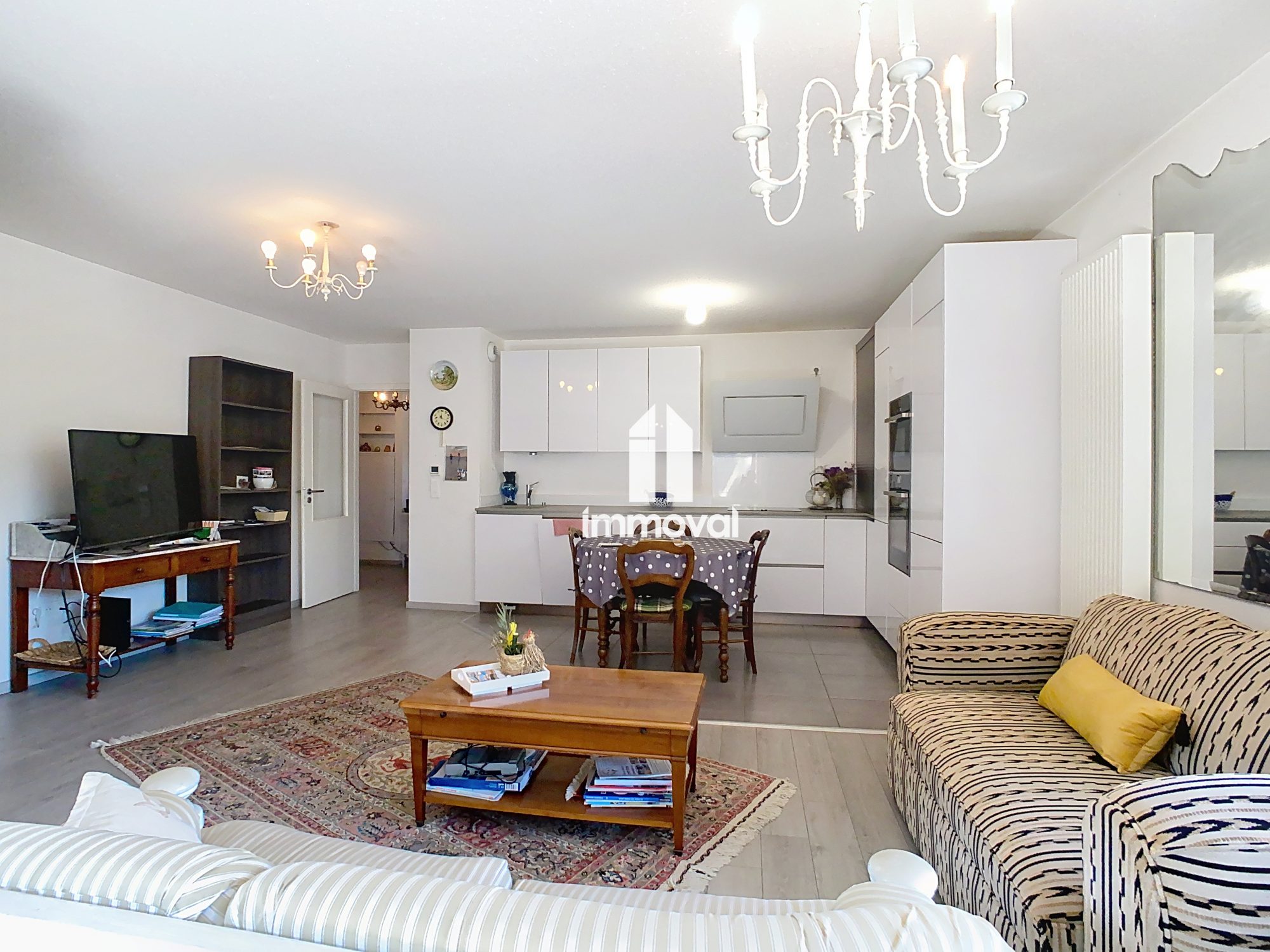STRASBOURG - T4 - 77.61 M²