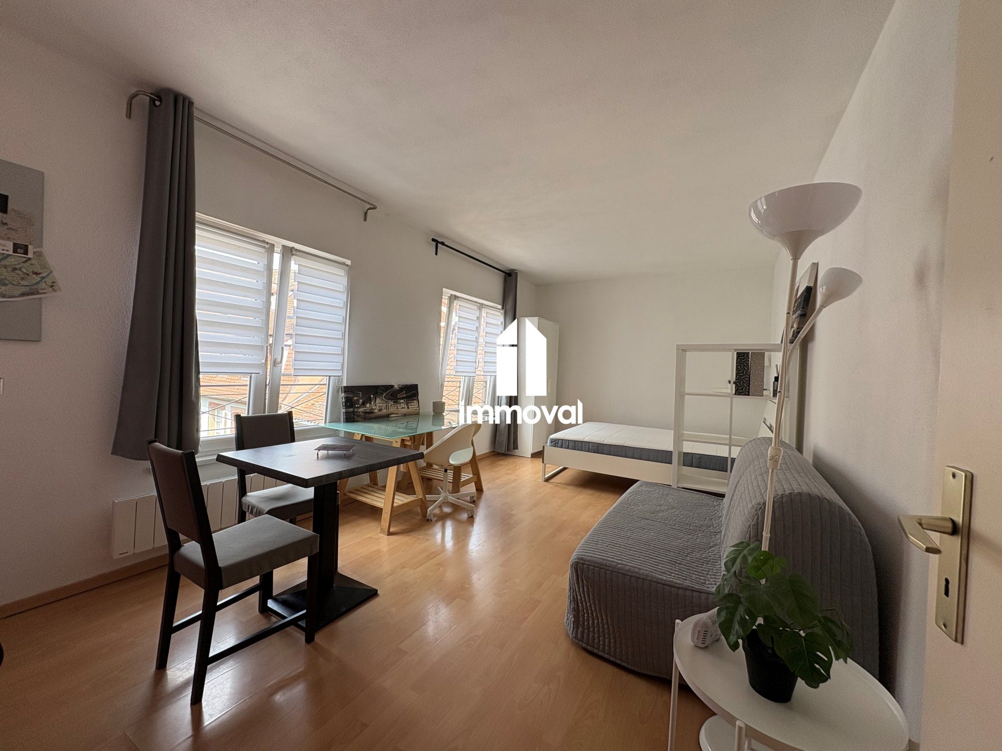 HYPER CENTRE - STUDIO MEUBLE - 26.26m²