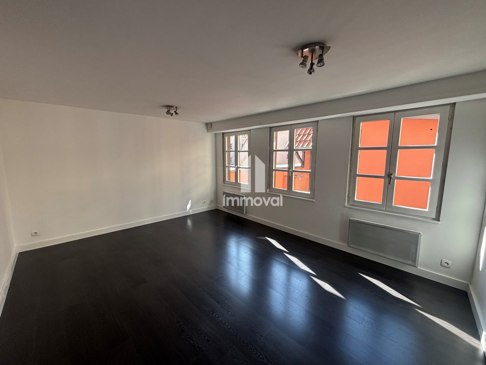 CENTRE VILLE  1/2P  40.09m²
