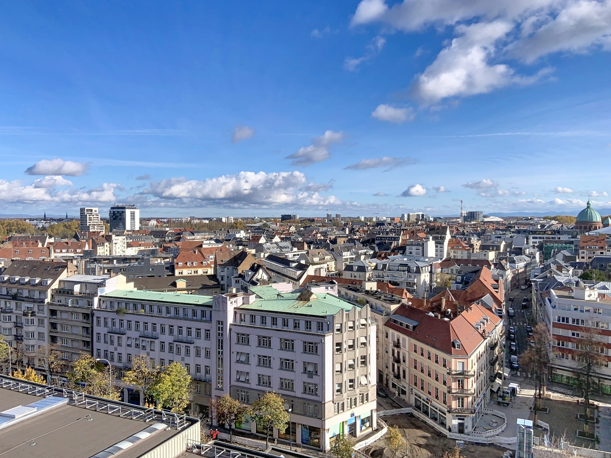 Strasbourg Place des Halles, locaux commerciaux et professionnel