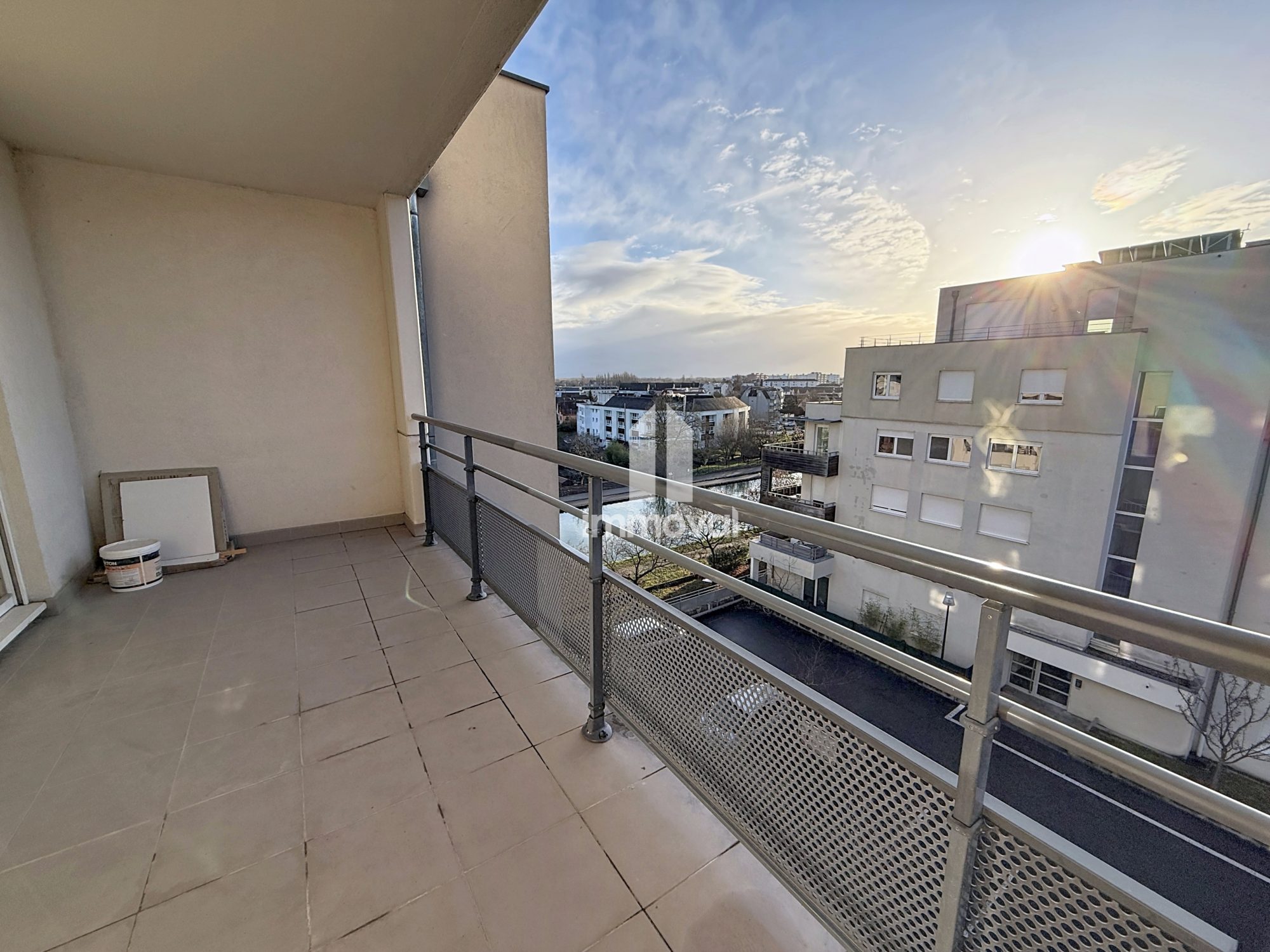 Hoenheim, T3 61.05m2, garage, parking, terrasse