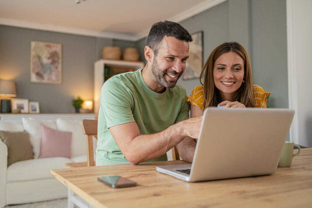 Couple recherche agence faire louer