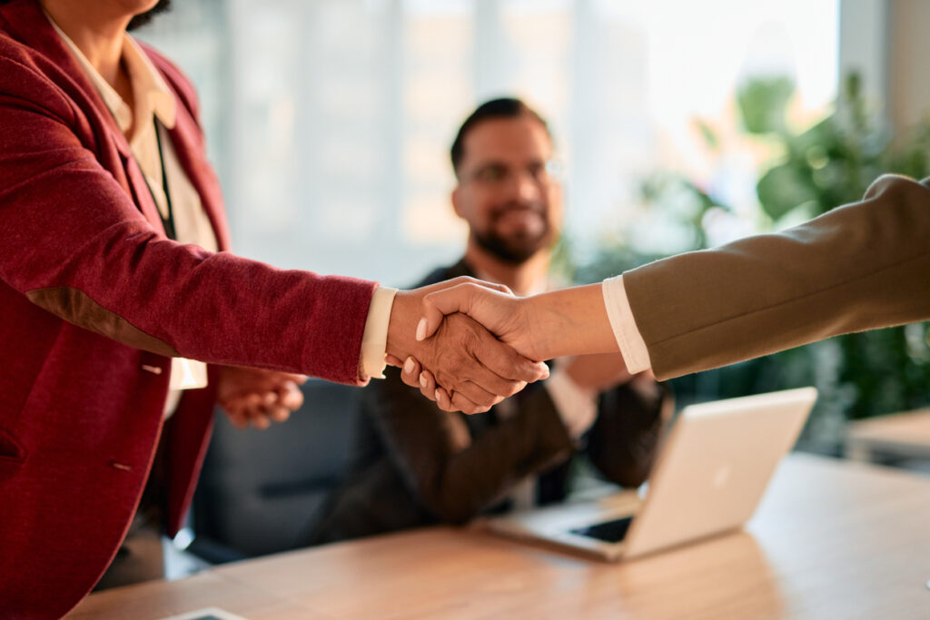 Signature vente immobilière en agence