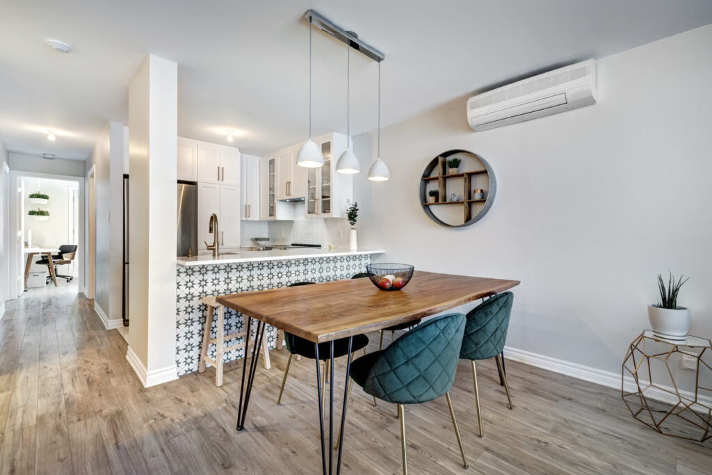 appartement moderne avec salon et cuisine