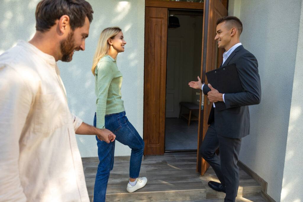 visite maison avec agent immobilier
