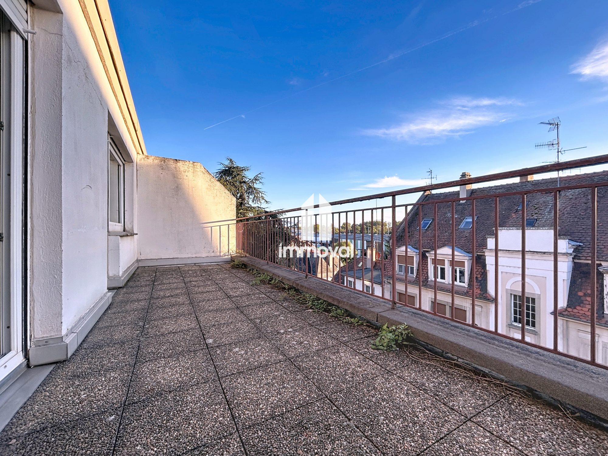 NEUDORF - 2 PCES - 43.13m 2 terrasses pkg et cave