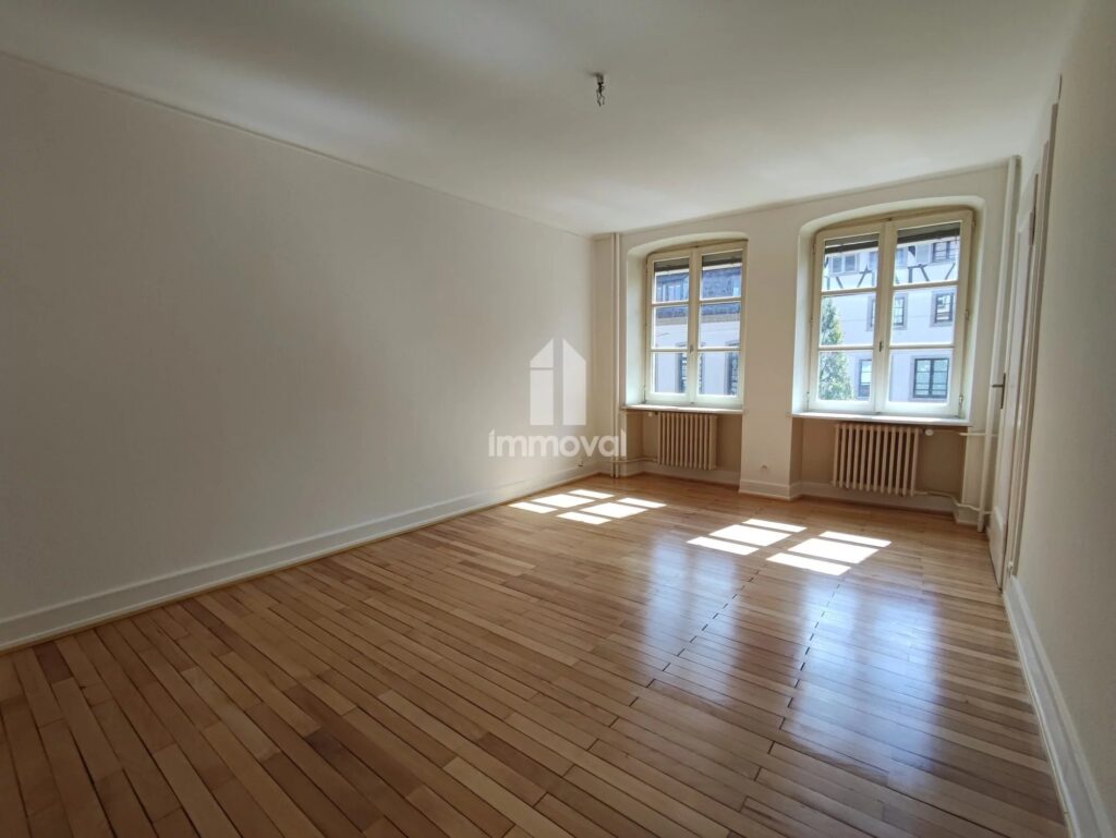 381386933ac226f6d6658cd06b8bed2e 70d785ba70 2000 original.jpg